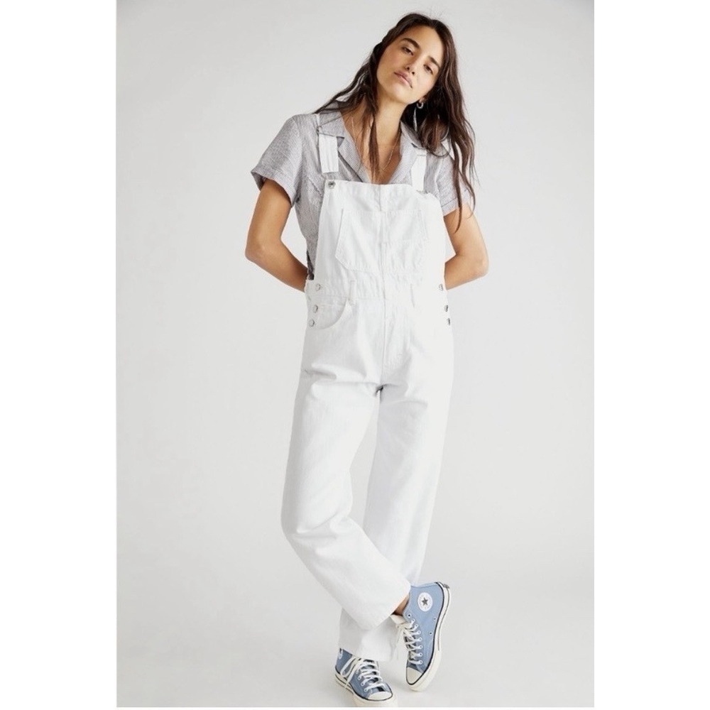 We The Free Ziggy Denim Overalls Straight Leg Size Medium White Boho Slouch